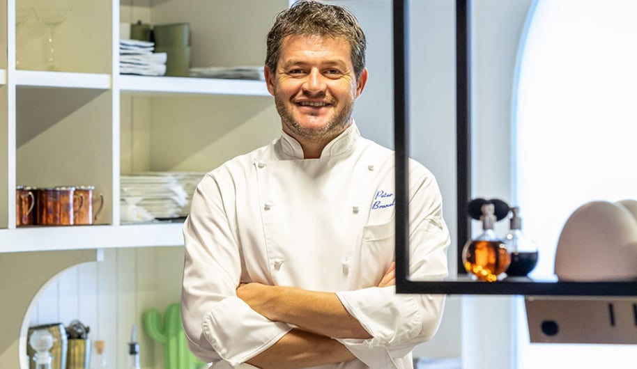 Lo chef stellato sceglie le lampade Karman per il suo ristorante: il progetto Peter Brunel